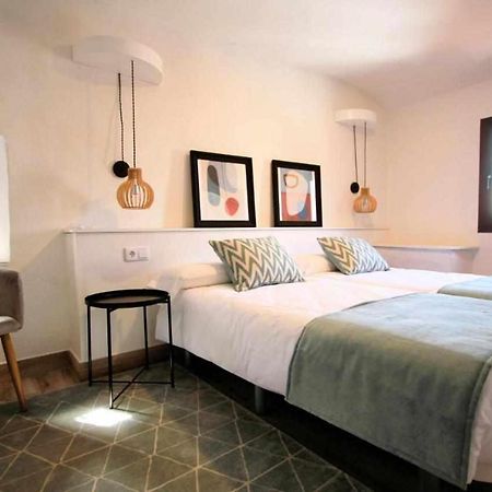 Torre Del Postigo By Kubik Apartment Caceres Ngoại thất bức ảnh